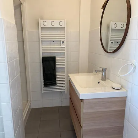 Charming With Canal Views Apartmán *